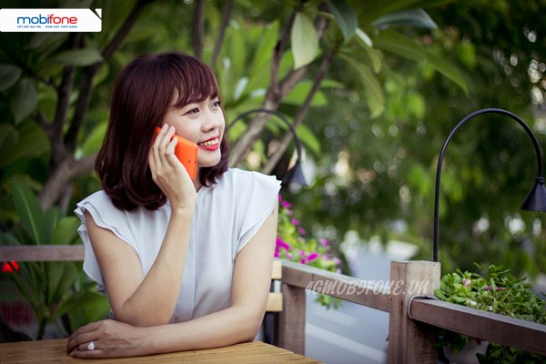 Gọi thoại, sms thả ga - 3G thoả thích với gói 379 Mobifone