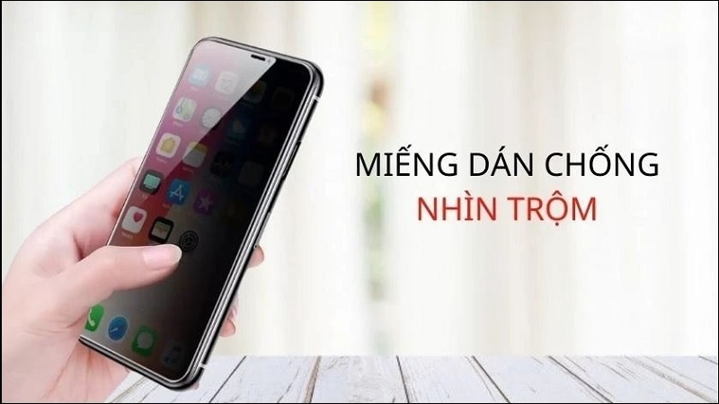 Trường hợp người khác ngồi cạnh đọc trộm tin nhắn
